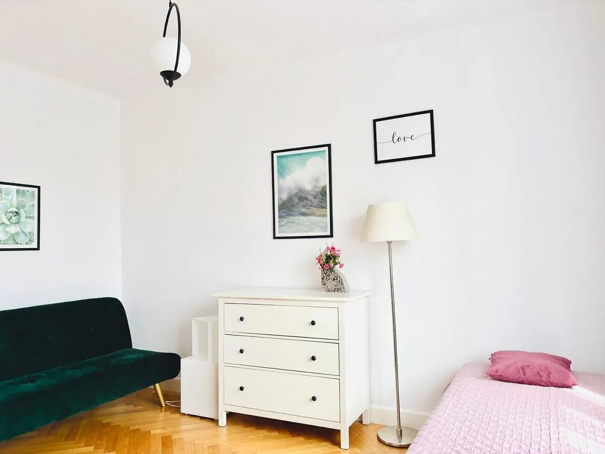 Moon River Apartment In Warsaw Premium Location Close To Metro