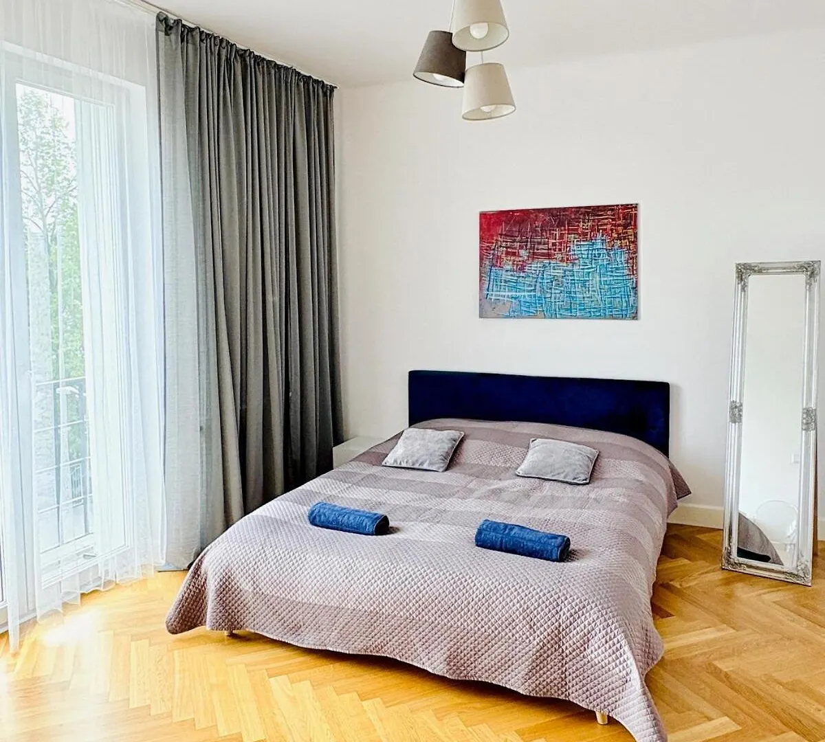Moon River Apartment In Warsaw Premium Location Close To Metro location