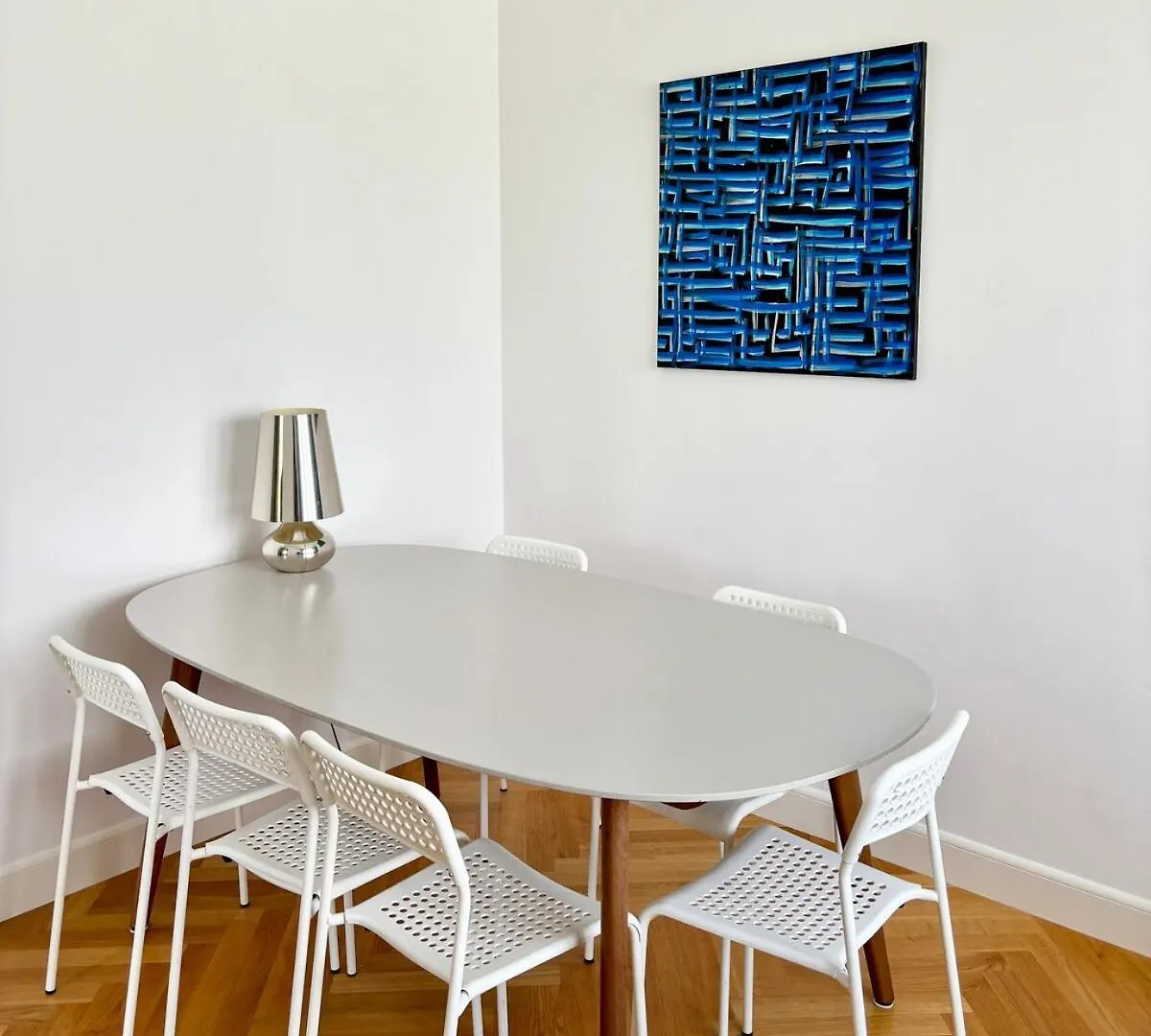 Moon River Apartment In Warsaw Premium Location Close To Metro