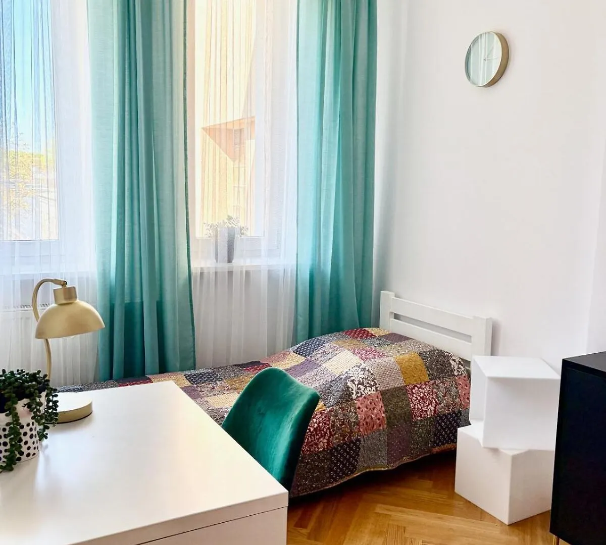 Moon River Apartment In Warsaw Premium Location Close To Metro